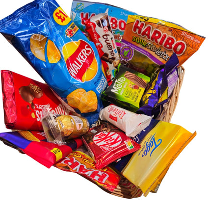CHOCLATE AND CRISP GIFT HAMPERS - £19.99