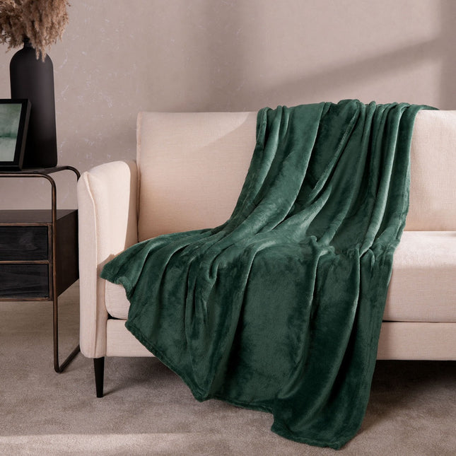 BRENTFORD SUPERSOFT THROW GREEN - The Fusion Mart UK